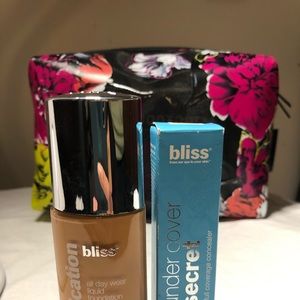 ‼️2for15$🔴Bliss staycation FOUNDATION ALMOND
